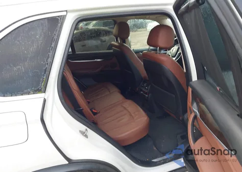 2015 BMW X5 xDrive35I z USA, uszkodzony, nr VIN 5UXKR0C59F0P00922